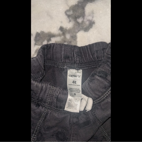 Carter’s Boys shorts 4T - Picture 3 of 3